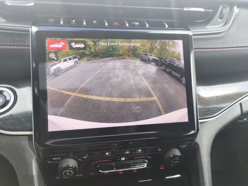 Used 2022 Jeep Grand Cherokee Trailhawk image 22