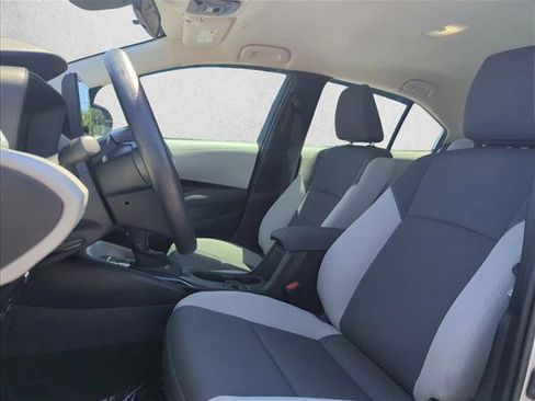 Certified 2025 Toyota Corolla LE w/ Convenience Package FWD image 18