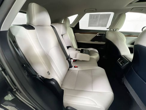 Used 2021 Lexus RX 350L Premium w/ Premium Package image 26