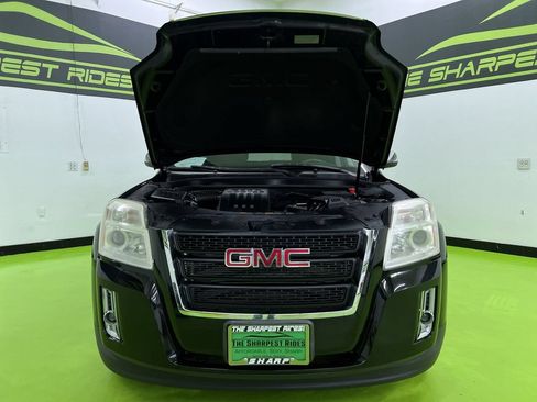 Used 2013 GMC Terrain SLT w/ Chrome and Technology Package FWD image 4