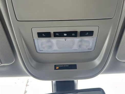 Certified 2022 Chevrolet Colorado Z71 w/ Z71 Midnight Edition image 26