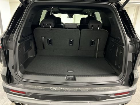 New 2025 Chevrolet Traverse LT w/ Sun and Wheel Package image 61