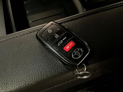 Used 2025 Toyota Tundra SR5 AWD/4WD image 36