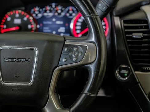 Used 2015 GMC Yukon Denali w/ Touring Package AWD/4WD image 26