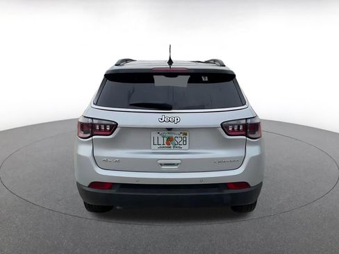 Used 2025 Jeep Compass Limited image 12