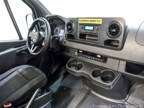 Used 2019 Mercedes-Benz Sprinter 170 image 19