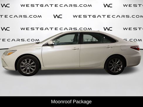 Used 2015 Toyota Camry XLE image 5