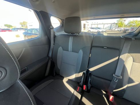 Used 2025 Chevrolet Blazer LT image 39