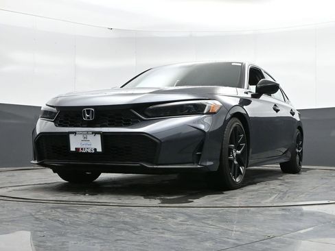 Used 2025 Honda Civic Sport image 35