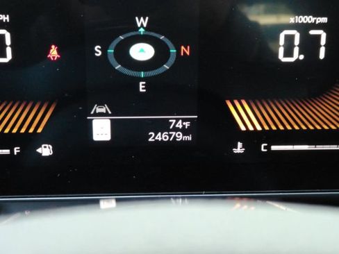 Used 2025 Kia Carnival FWD image 42