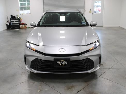 Used 2025 Toyota Camry LE FWD image 3