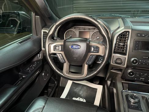 Used 2018 Ford Expedition Max XLT w/ Equipment Group 201A AWD/4WD image 29
