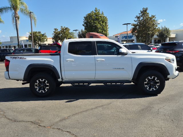 Used 2018 Toyota Tacoma TRD Off-Road w/ Technology Package RWD image 4
