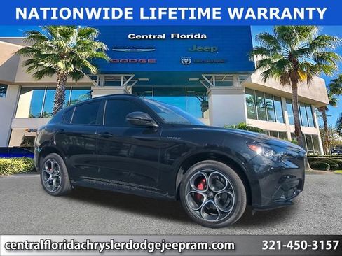 Used 2024 Alfa Romeo Stelvio Veloce image 1