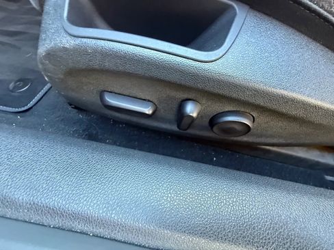 Used 2016 Buick Cascada Premium image 19