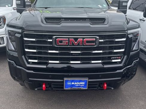 Used 2025 GMC Sierra 2500 AT4 w/ AT4 Premium Plus Package image 1