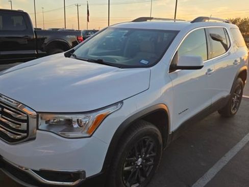 Used 2019 GMC Acadia SLT image 2