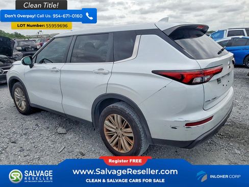 Used 2024 Mitsubishi Outlander ES FWD image 3