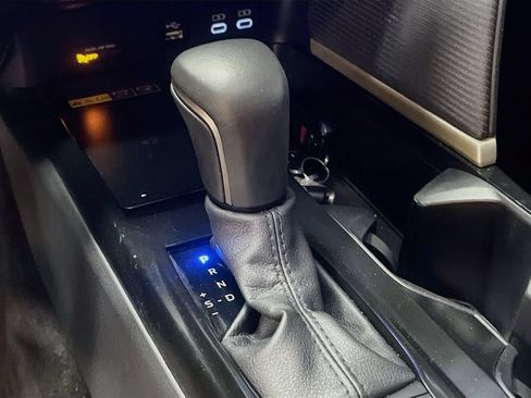 Used 2026 Toyota Camry SE FWD image 16