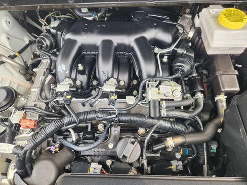 Used 2025 Nissan Pathfinder SV AWD/4WD image 36