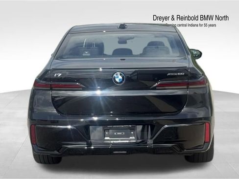 Certified 2025 BMW i7 xDrive60 AWD/4WD image 6