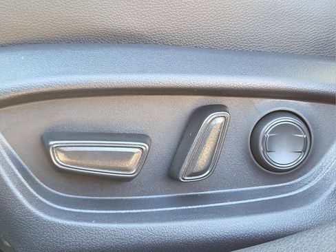 Used 2026 Toyota Camry SE w/ Convenience Package image 17