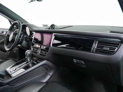 New 2026 Porsche Macan S image 26