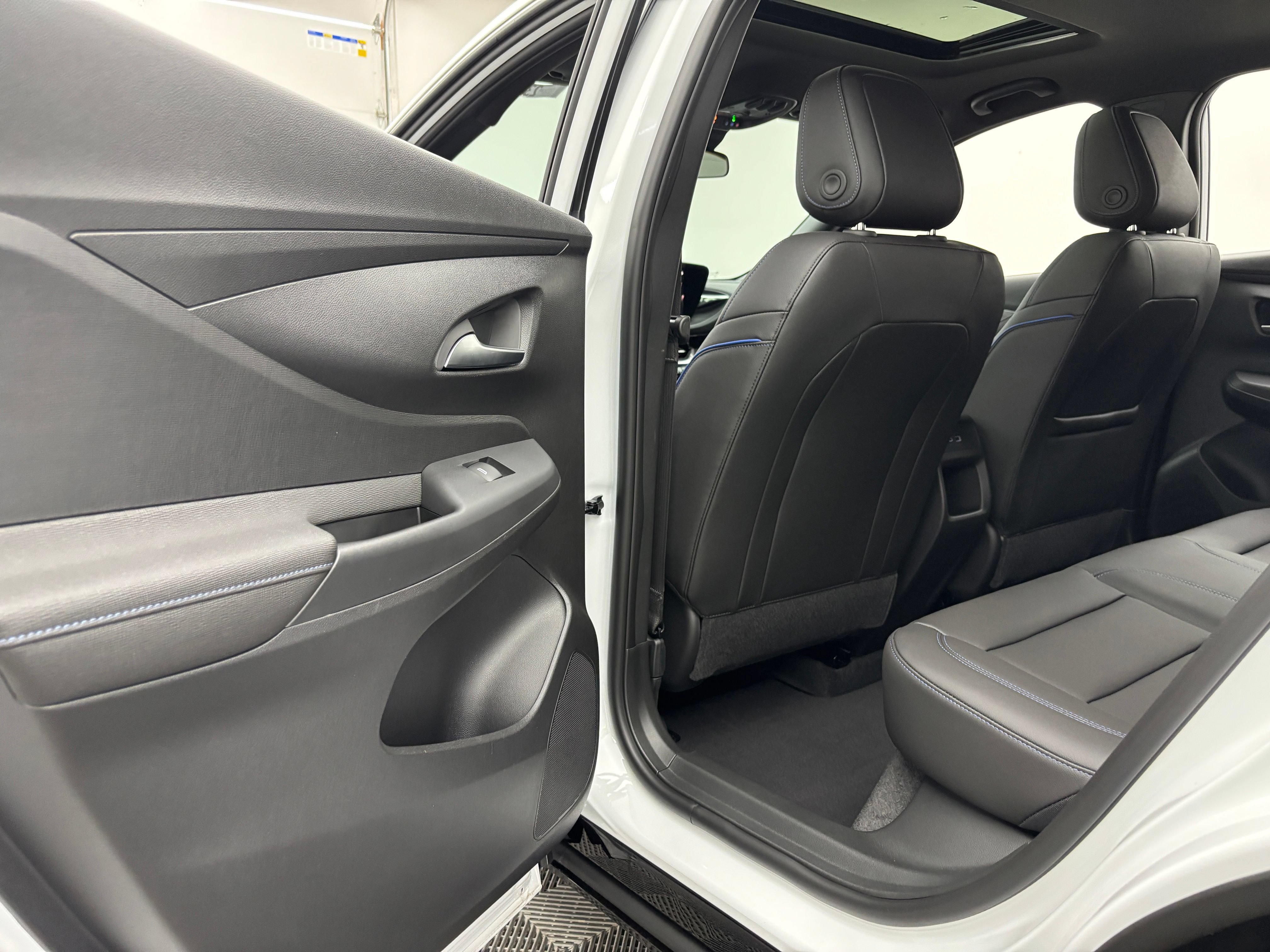 New 2026 Buick Envista Sport Touring w/ Convenience I Package FWD image 38