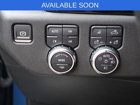 Used 2024 GMC Sierra 1500 SLT AWD/4WD image 15