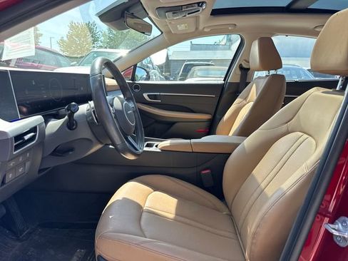 Used 2025 Hyundai Sonata Limited FWD image 13