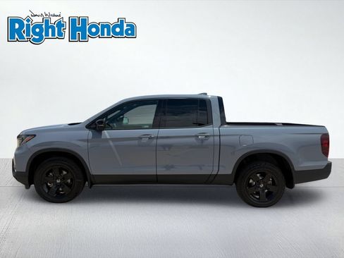 New 2026 Honda Ridgeline Black Edition image 3