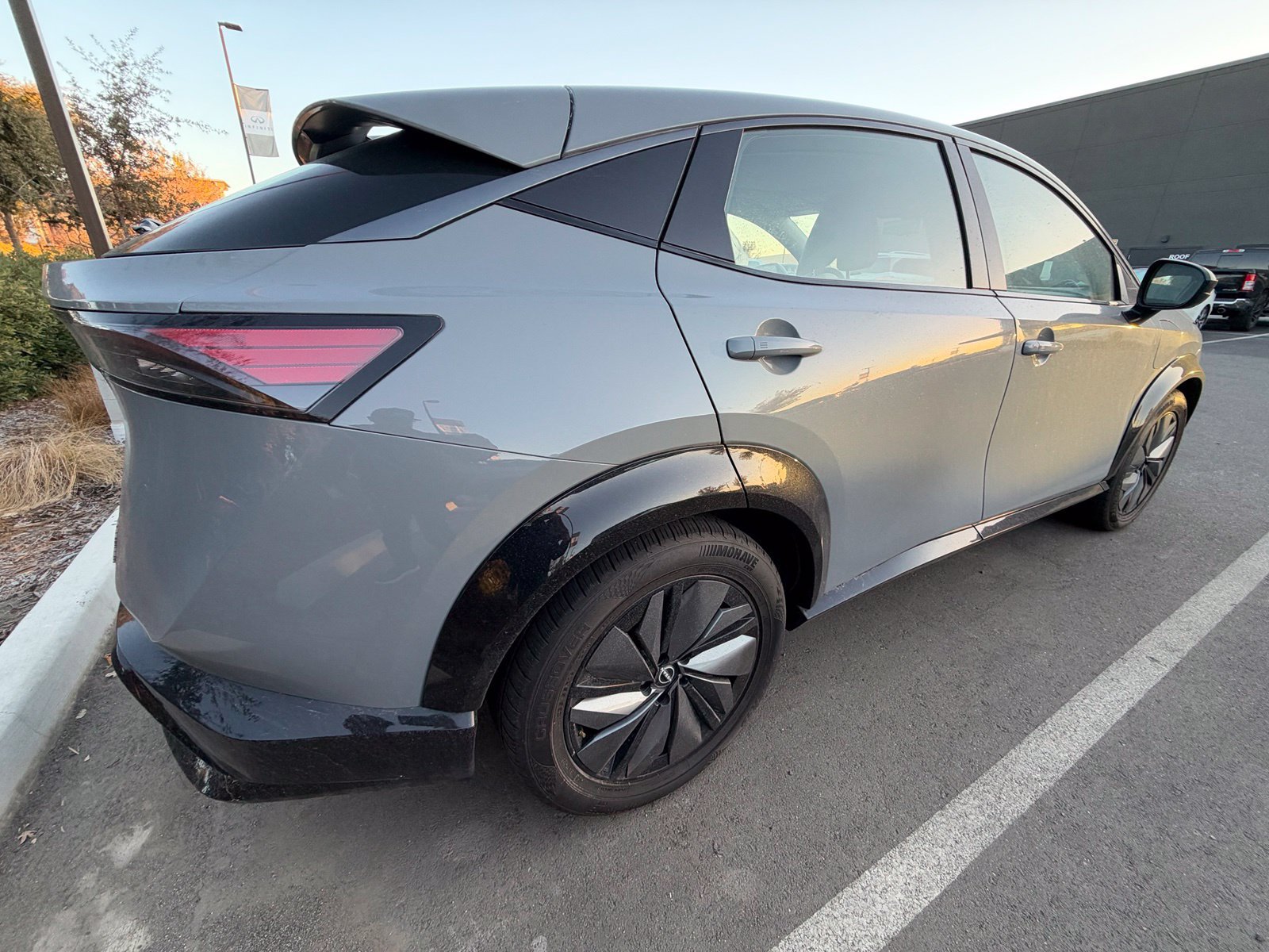 Used 2024 Nissan Ariya AWD image 2