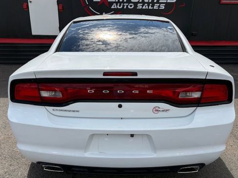 Used 2013 Dodge Charger Police RWD image 9