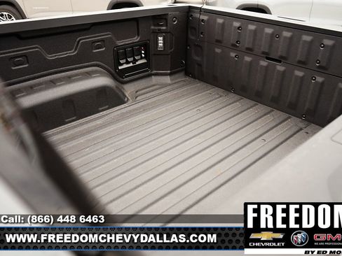 New 2025 GMC Sierra EV Denali image 44