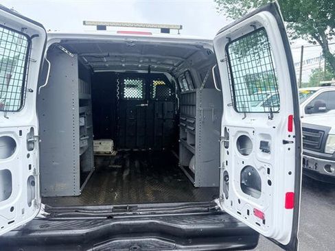 Used 2014 Ford E-350 and Econoline 350 Super Duty RWD image 9