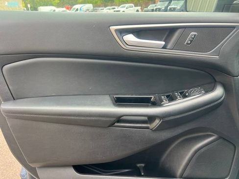 Used 2017 Ford Edge SEL w/ Equipment Group 201A AWD/4WD image 21