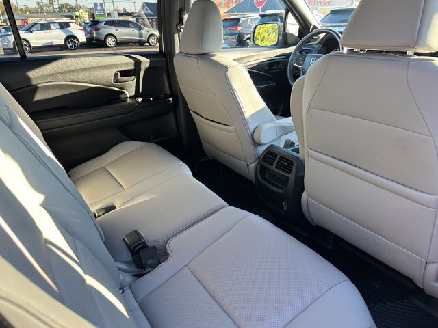 Used 2023 Honda Passport EX-L image 21
