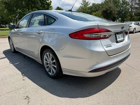 Used 2017 Ford Fusion Energi SE FWD image 5