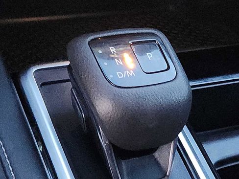 Used 2022 Nissan Pathfinder SL image 14