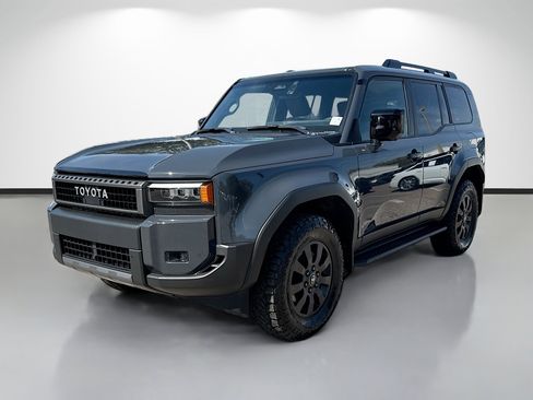 Used 2024 Toyota Land Cruiser image 7