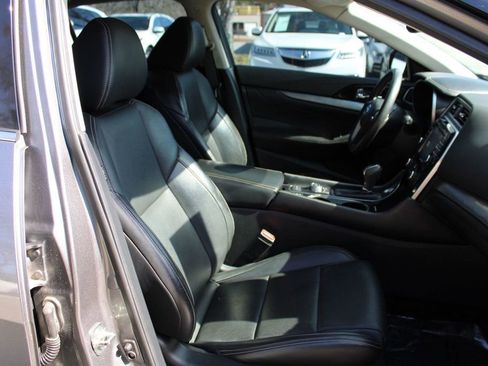 Used 2016 Nissan Maxima 3.5 SV FWD image 21