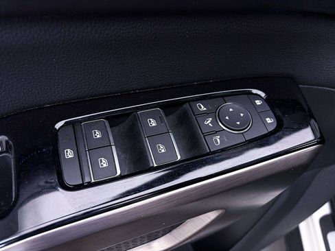 Used 2024 Nissan Pathfinder Platinum w/ Cargo Package image 19