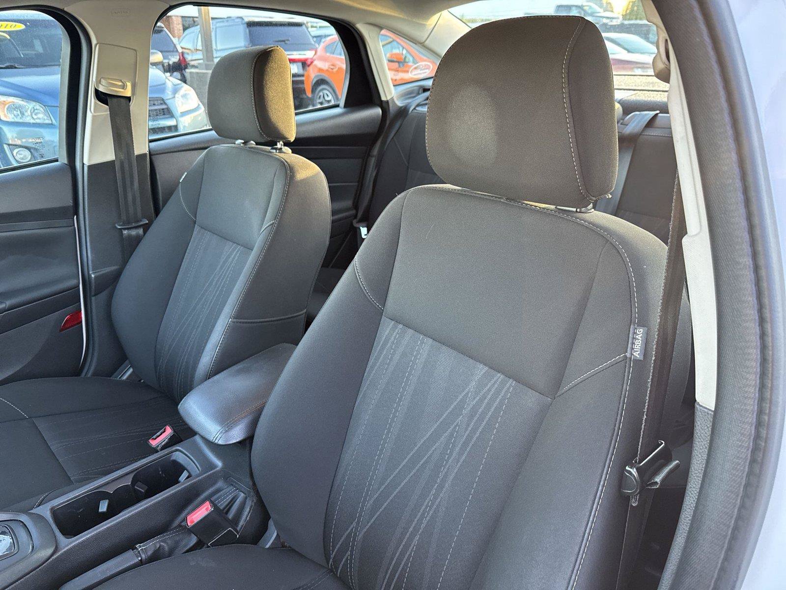 Used 2017 Ford Focus SE FWD image 3