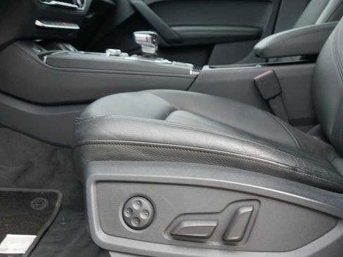 Used 2019 Audi Q5 2.0T Premium Plus w/ Premium Plus Package AWD/4WD image 19