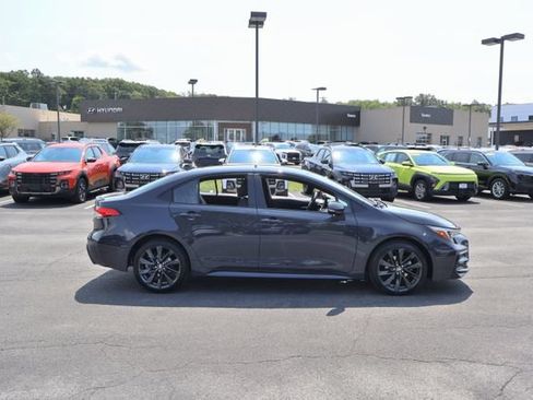 Used 2024 Toyota Corolla SE FWD image 10