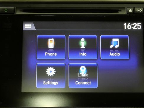 Used 2016 Honda HR-V EX image 17