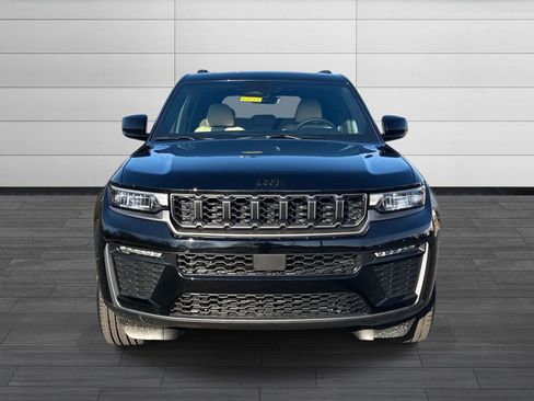 New 2026 Jeep Grand Cherokee Limited w/ Limited Altitude Package AWD/4WD image 9