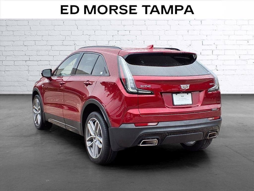 Used 2023 Cadillac XT4 Sport FWD image 3
