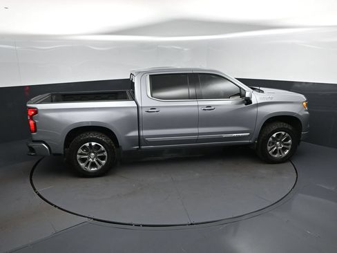 Used 2025 Chevrolet Silverado 1500 High Country w/ Technology Package AWD/4WD image 36
