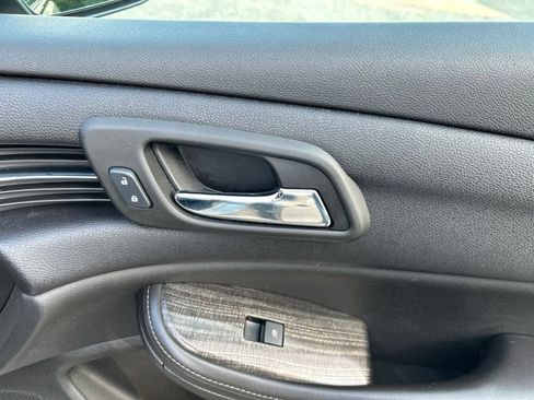 Used 2015 Chevrolet Malibu LT w/ Power Convenience Package FWD image 23